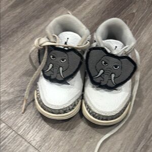 Elephant Patch Kids Sneakers - White and Gray